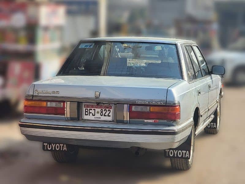 Toyota Crown 6