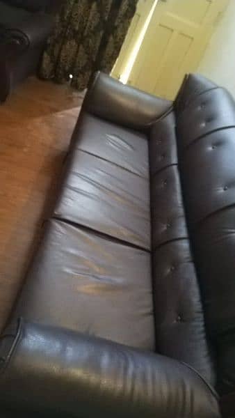 7 seater leather sofa set in good condition 6