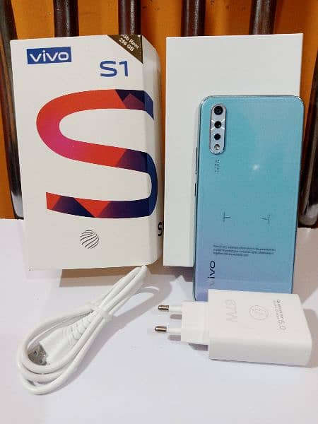 vivo S1 (8/256) Gb ram full new with box and charger lush condition 0