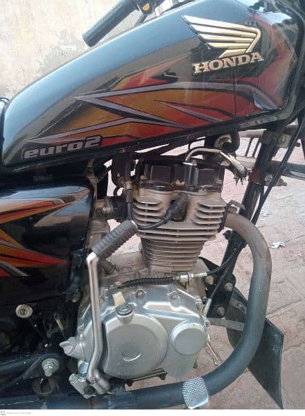 Hona 125 for sale . 7