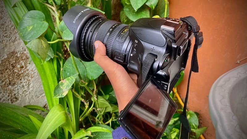 Nikon D5100 DSLR Camera With 18-70mm Original Nikon Lens 11