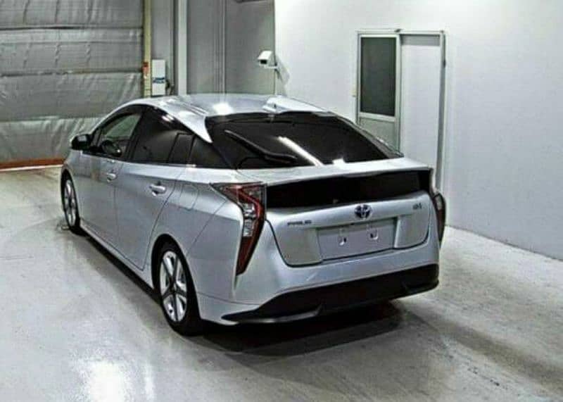 Toyota Prius 2018/2022 A Premium Pkg Total Genuine 1st Owner 4 Grade 11