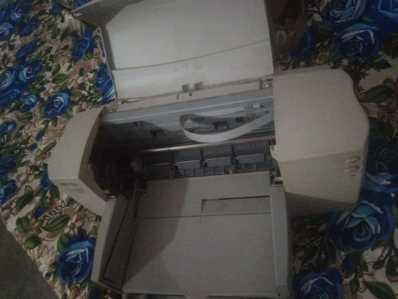 2 month use printer 810c 4