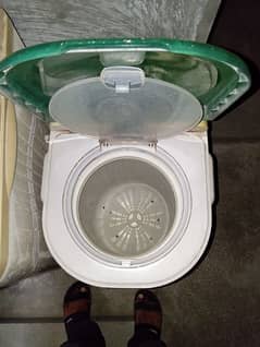 Haier Spin Dryer . . Good Condition. .
