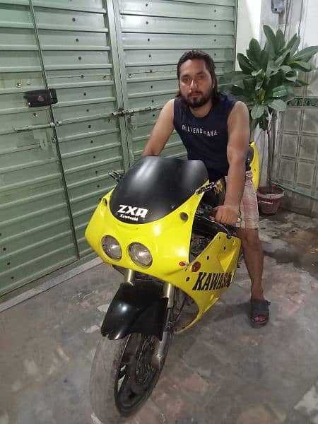 Kawasaki 400cc ZXR arjent for sale contact 03154503334 8