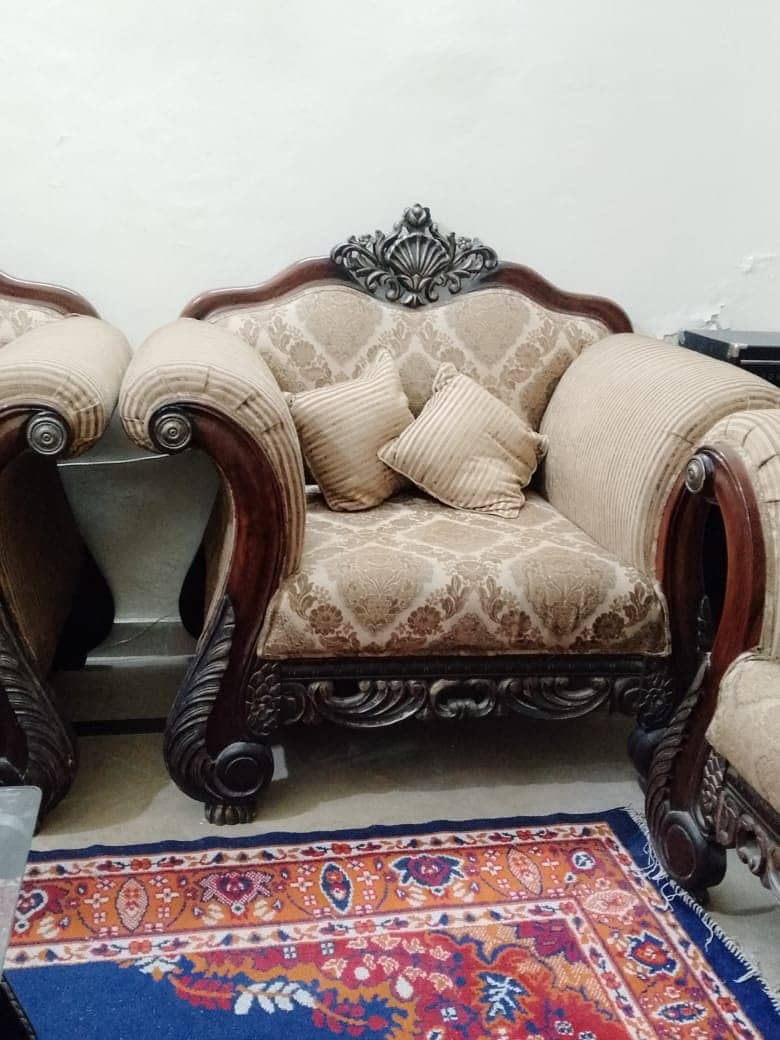 Chinioty 7 Seater sofa set 1