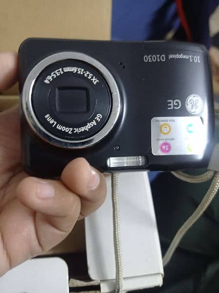 digital camera D1030 condition ok 3