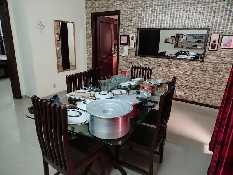 DHA FURNISHED GUEST House short and long term it's per Day rent 11