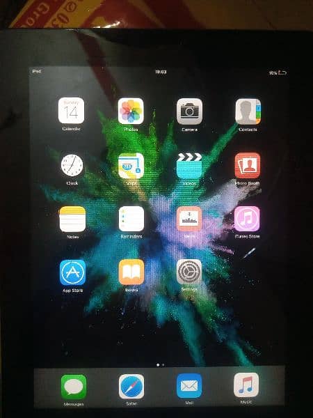 IPAD 2 VERY GOOD CONDITION 100% BATTERY, WITH COVER AND CABLE (16GB) 3