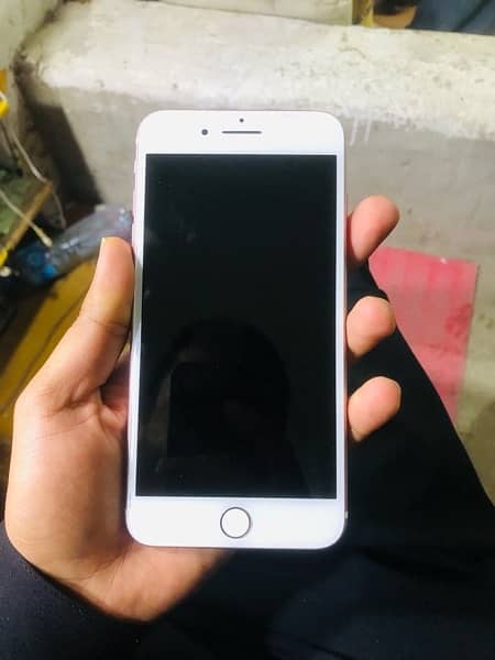 iPhone 7 plus good gundition pta approved 3