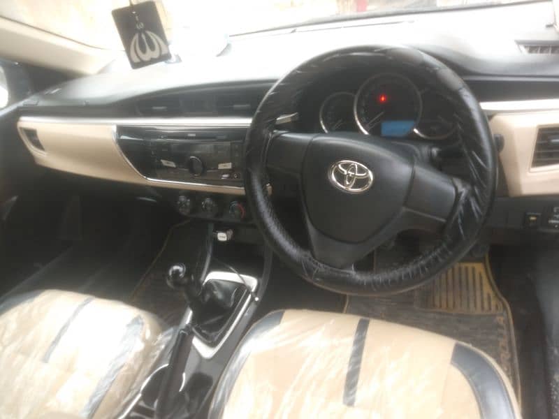 Toyota Carolla GLi 2015 modle 3