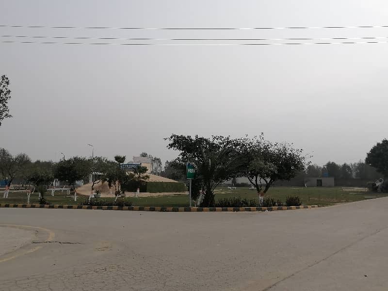 5 Marla Spacious Residential Plot Available In Lahore Motorway City - Block S For sale 2