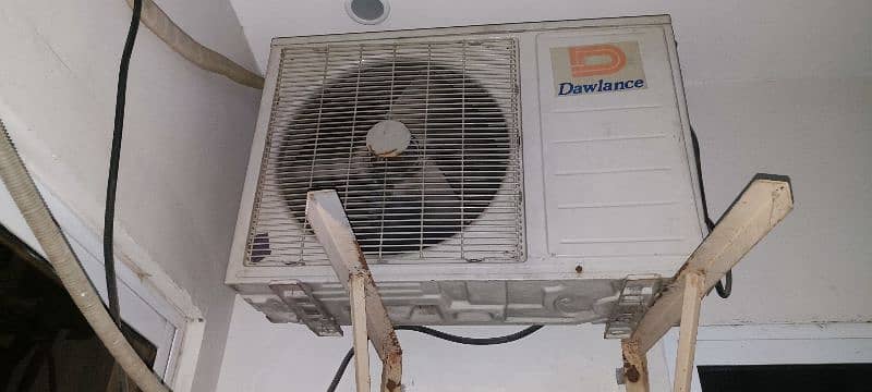 Dawlance 1.5 ton AC 1