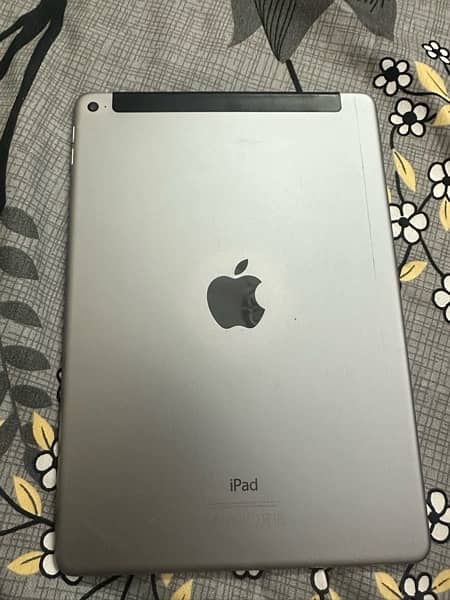 iPad Air 2 (16GB) 1