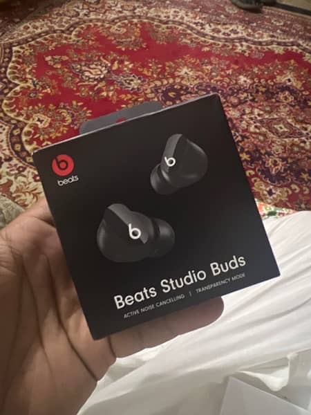 Beats Studio buds 0