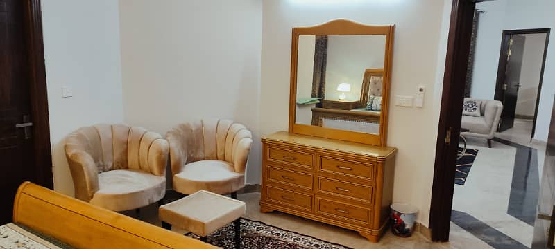 Luxury Furnished 3 Bed Apartment with Servant Quarter Beautiful Margalla View and Large Gallery 8