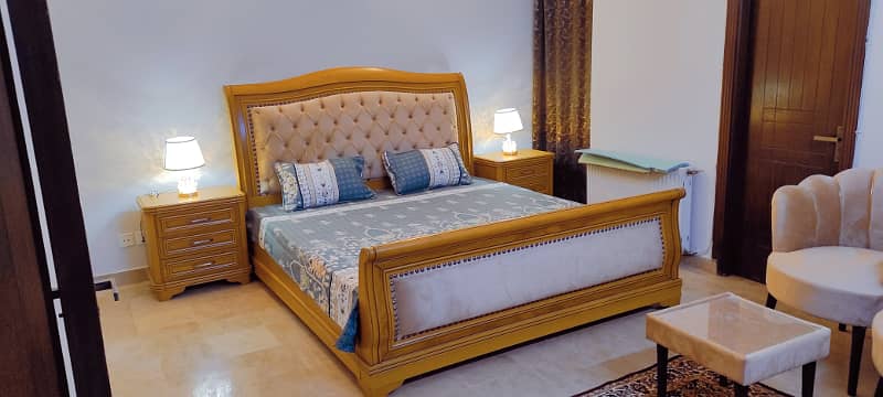 Luxury Furnished 3 Bed Apartment with Servant Quarter Beautiful Margalla View and Large Gallery 14