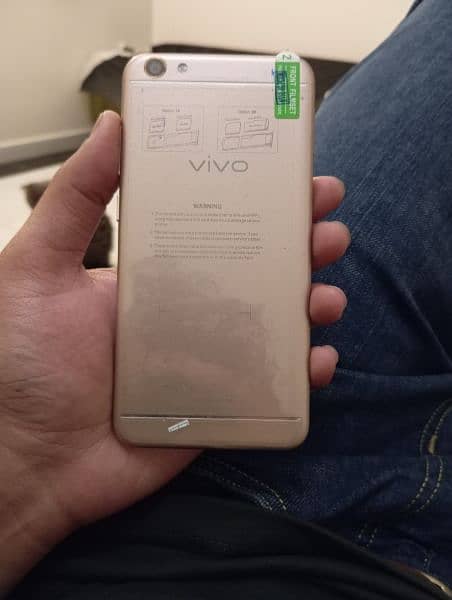 vivo y66 4/64 10/10 condition only 1 are left 5