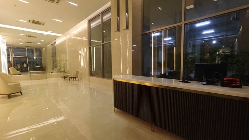 Prime Location 1900 Square Feet Flat In Central Lucky One Apartment For rent 10