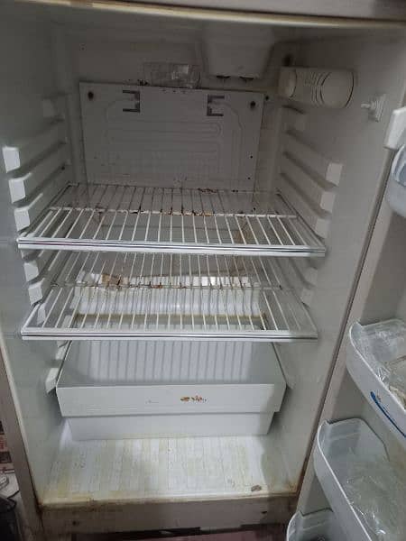 Success Company fridge for sell urgent 1