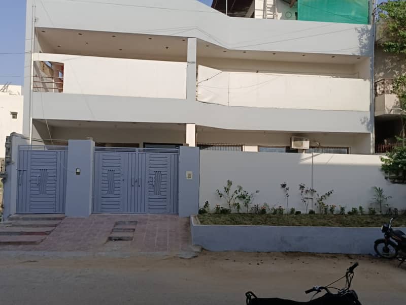 House for sale, 400 sq yards in Sindh Baloch Coperative Society 1
