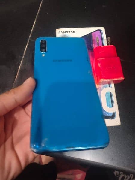 Samsung a 50 4 128 gb with data and charger 5