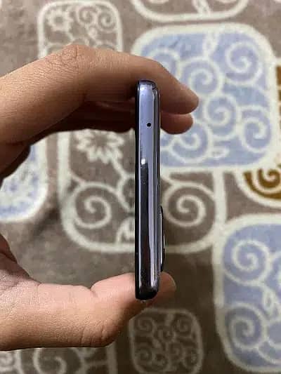 OnePlus 9 | 10/10 Lush condition with Original 65W Charger 2