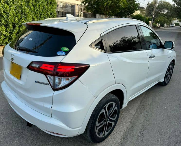 Honda Vezel 2016 registered 2017
Hybrid 3