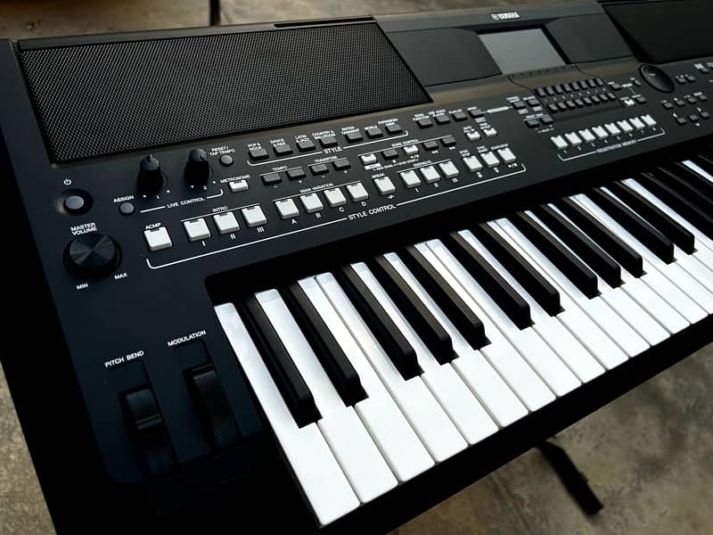 Yamaha psr SX600 Brand New Keyboard with Indian Expension 3
