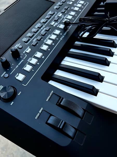 Yamaha psr SX600 Brand New Keyboard with Indian Expension 15