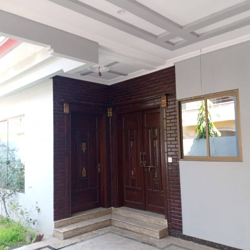 BRAND NEW HOUSE IN GHOUSE GARDEN PHASE 4 CANAL ROAD LAHORE 10