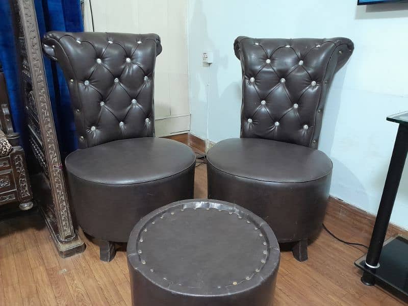 Leather Sofa Chairs with table 2
