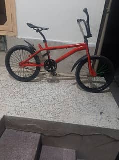 bmx cycle full ment codition red color and black tyres