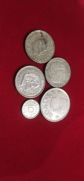 different countries coins 1