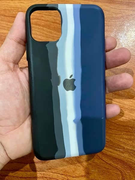 iphone 11 pro max covers 3