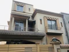 10 Marla Upper Portion is Available for Rent in Bahria Town Lahore.