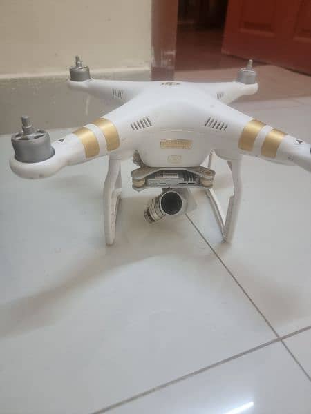 DJI Phantom 3 Professional 8