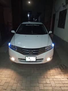 Honda City Ivtec in mint condition available for sale. . .