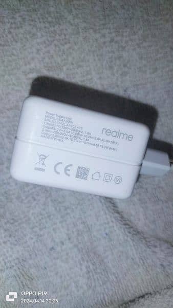 realme 65 wat charger 03129572280 2