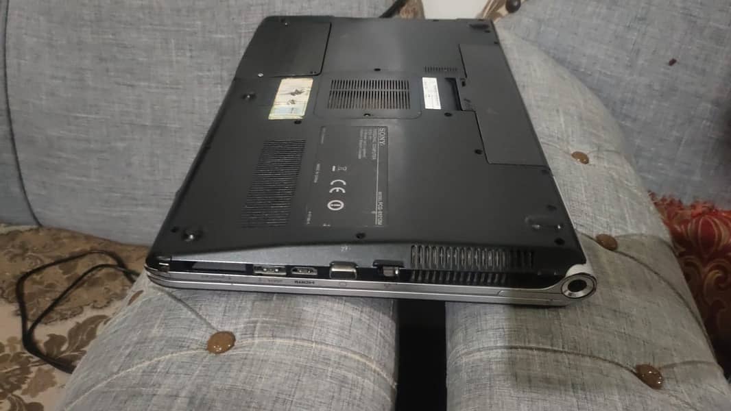 SONY VAIO CORE i5 FIRST GENERATION-250GB HDD+8GB RAM(MODEL PCG 81212M) 11