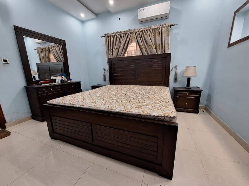 King Size Bed Set with Dressing and Side Tables 2