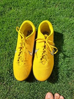 Nike football boots mercurial