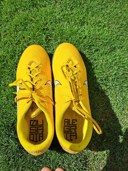 Nike football boots mercurial 6
