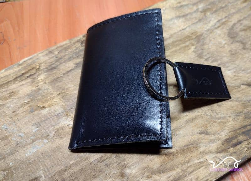 Handmade vertical bifold wallet with Keychain 9
