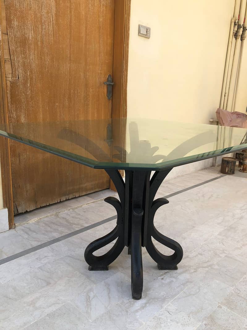 Dining table with heavy glass top 1