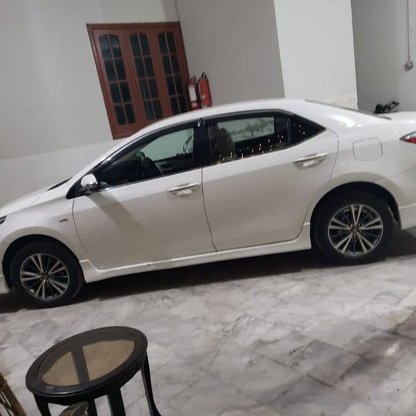Toyota corolla Gli Automatic 2020 model first owner 6