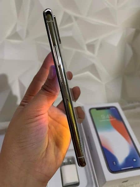 iphone x with complete box 0340-6950368 whatsapp number 3