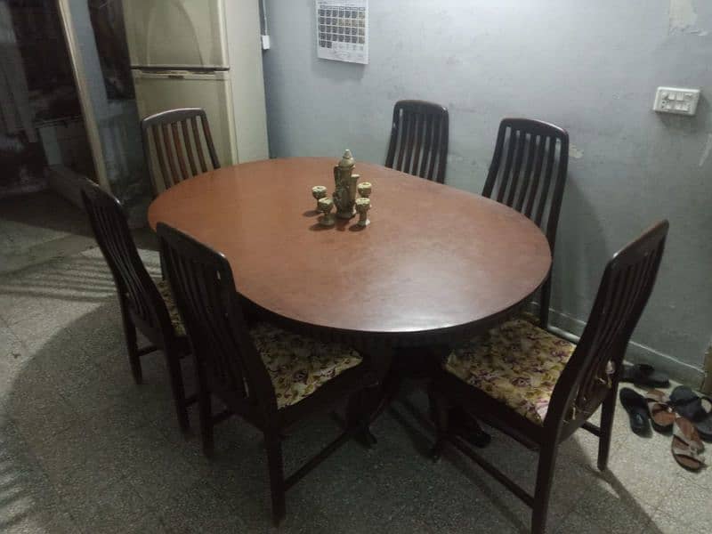 dinning table sell urgent 1