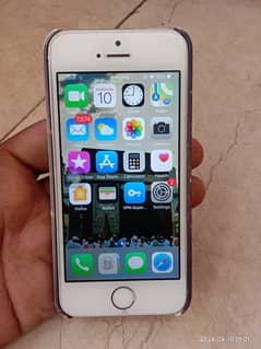 iPhone 5s FU 16Gb Gold White Color condition 10/10 all ok just Not Pta