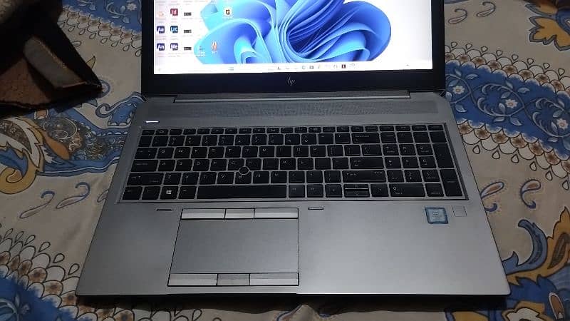 HP ZBook i7 8th generation DESKTOP-B4UTO8C 5
